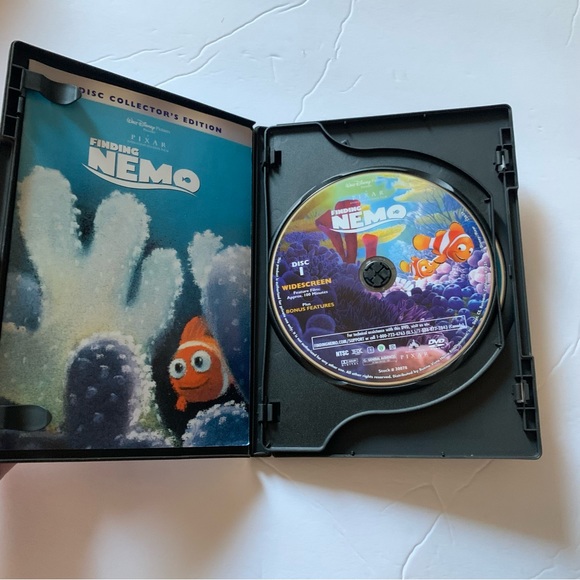 Finding Nemo Walt Disney Pixar Movie DVD - Picture 2 of 4